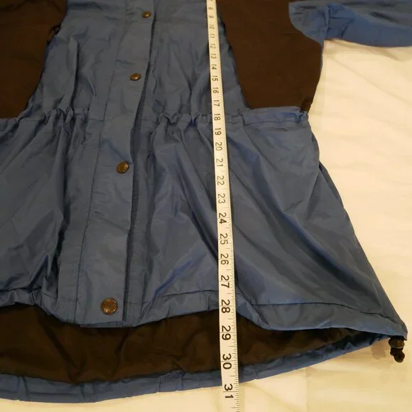 The North Face Gore-Tex Women's Ski Jacket - Picture 6 of 7